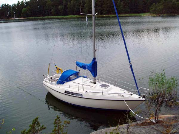 Hallberg Rassy HR 26 in a lake